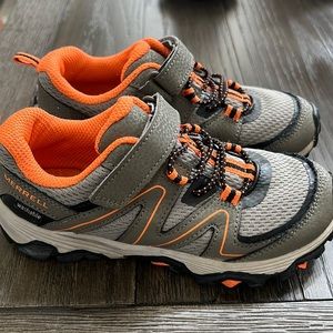Merrell boys hiking shoes size 12.5 W
